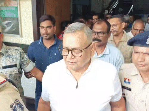 छत्तीसगढ़ शराब घोटाला: ED ने कांग्रेस कोषाध्यक्ष रामगोपाल अग्रवाल को किया गिरफ्तार, पूछताछ के लिए रिमांड की तैयारी