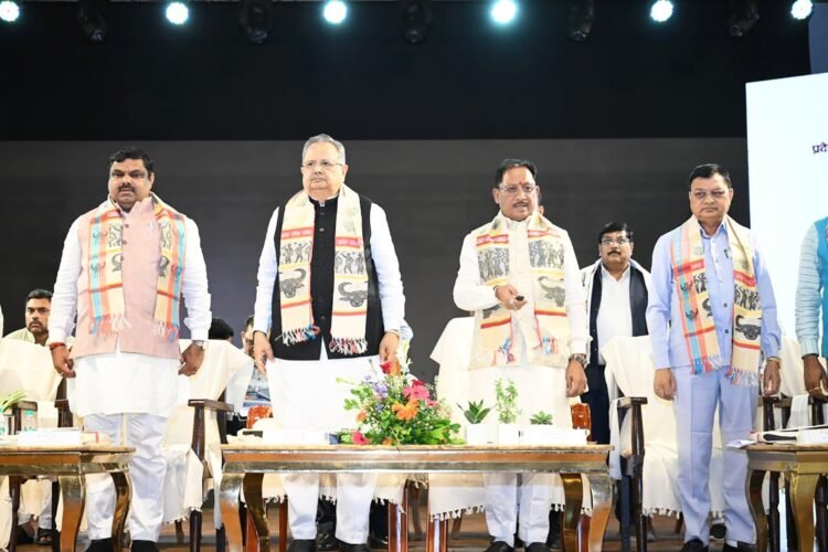 कोसा की चमक अब वैश्विक बाजार तक : मुख्यमंत्री ने लॉन्च किया छत्तीसगढ़ का प्रीमियम हैंडलूम ब्रांड ‘कोशल फैब’