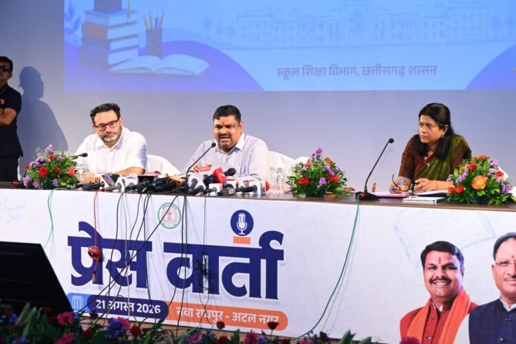 छत्तीसगढ़ स्कूल शिक्षा विभाग की बड़ी उपलब्धियां, 10,538 स्कूलों का युक्तियुक्तकरण; 15 हजार से ज्यादा शिक्षक-प्राचार्य समायोजित