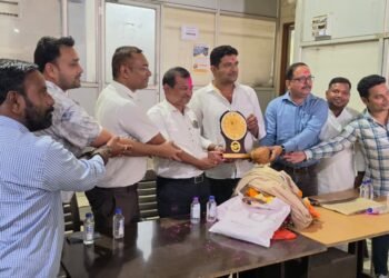 रायपुर नगर निगम जोन-9 में सेवानिवृत्त सहायक राजस्व निरीक्षक का सम्मान समारोह आयोजित