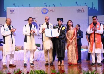 राज्यपाल ने जिंदल विश्वविद्यालय के छठवें दीक्षांत समारोह में विद्यार्थियों को दी उपाधियां,कहा-युवा ज्ञान, नवाचार और नैतिक मूल्यों से करें राष्ट्र निर्माण