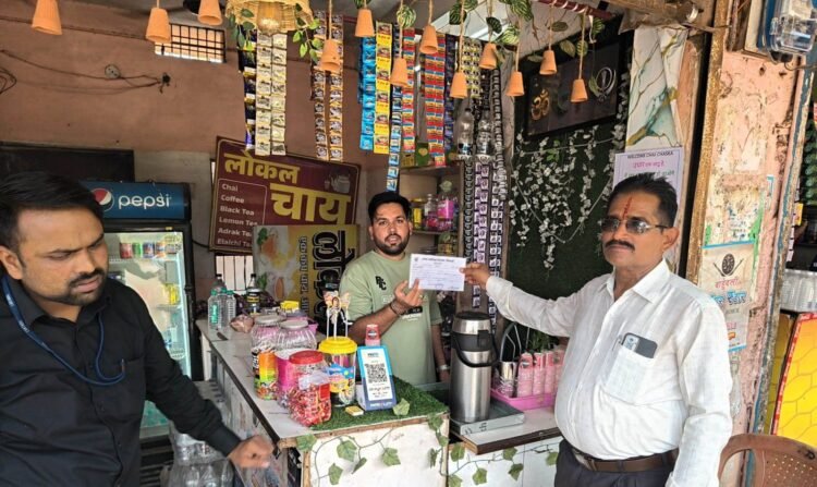 सिंगल यूज प्लास्टिक के खिलाफ निगम की कार्रवाई, 2600 रुपये जुर्माना वसूला