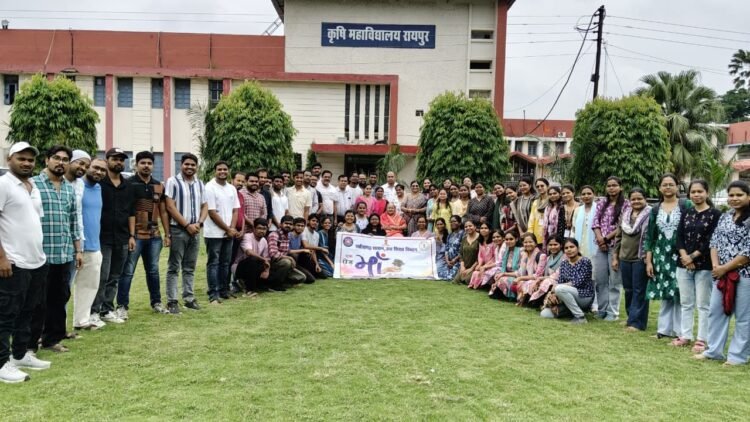 रायपुर कृषि महाविद्यालय में ‘एक पेड़ माँ के नाम’ अभियान, हुआ वृहद वृक्षारोपण