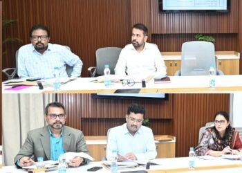 कैम्पा मद के अन्तर्गत कार्यो की समीक्षा, मुख्य सचिव ने नक्सल मुक्त क्षेत्रों में अधोसंरचना विकास और बुनियादी सुविधाओं को प्राथमिकता देने के दिए निर्देश