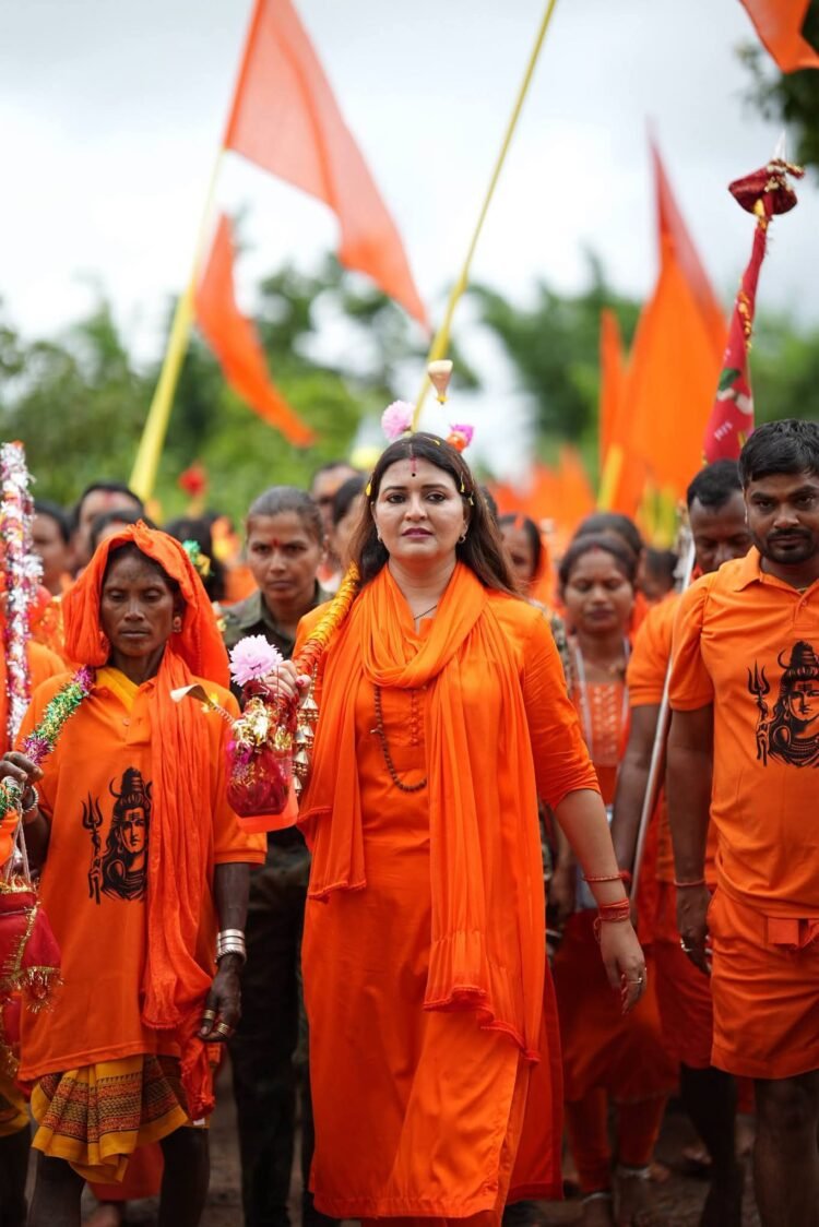 आस्था के पथ पर जनकल्याण का संकल्प: माँ नर्मदा मंदिर अमरकंटक से भोरमदेव तक विधायक भावना बोहरा की 151 किमी कांवड़ पदयात्रा शुरू, 600 से अधिक कांवड़ियों ने की सहभागिता