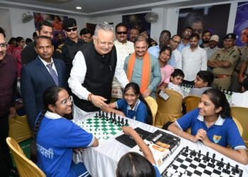प्रतिभास्थली की छात्राओं ने शतरंज प्रतियोगिता में लहराया परचम