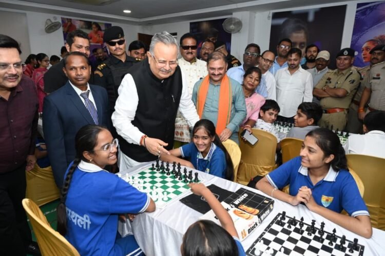 प्रतिभास्थली की छात्राओं ने शतरंज प्रतियोगिता में लहराया परचम