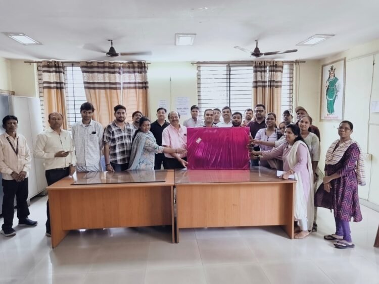 नगर निगम जोन 01 में उपभियंता गोपाल प्रधान का विदाई समारोह