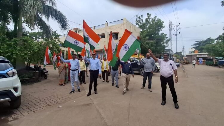 नगर पालिक निगम बीरगांव में स्वतंत्रता दिवस के उपलक्ष्य में निकाली गई तिरंगा रैली