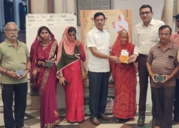 आध्यात्मिक चातुर्मास के साथ ही सेवा , मानव कल्याण का चातुर्मास भी जोर शोर से चल रहा