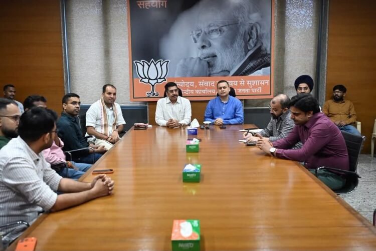 भाजपा सोशल मीडिया के नवनियुक्त राष्ट्रीय संयोजक दीपक म्हस्के ने विधिवत पदभार संभाला