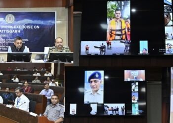 बाढ़ आपदा से निपटने सभी 33 जिलों में मॉक ड्रिल, जमीनी स्तर पर तैयारियों को परखा गया, वीडियो कॉन्फ्रेंसिंग के माध्यम से सभी जिलों ने लिया हिस्सा