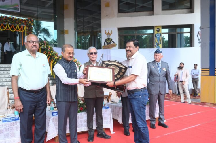 पॉवर कंपनी ई-ऑफिस क्रियान्वयन में डिस्ट्रीब्यूशन (एच आर) श्रेष्ठ , सम्मान