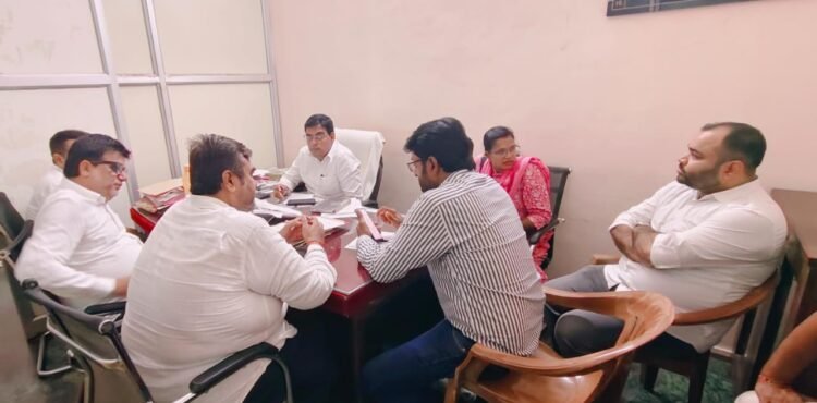 शक्कर व्यापारियों के साथ स्टॉक सीमा को लेकर प्रशासन एवं व्यापारियों की महत्वपूर्ण बैठक – CAIT