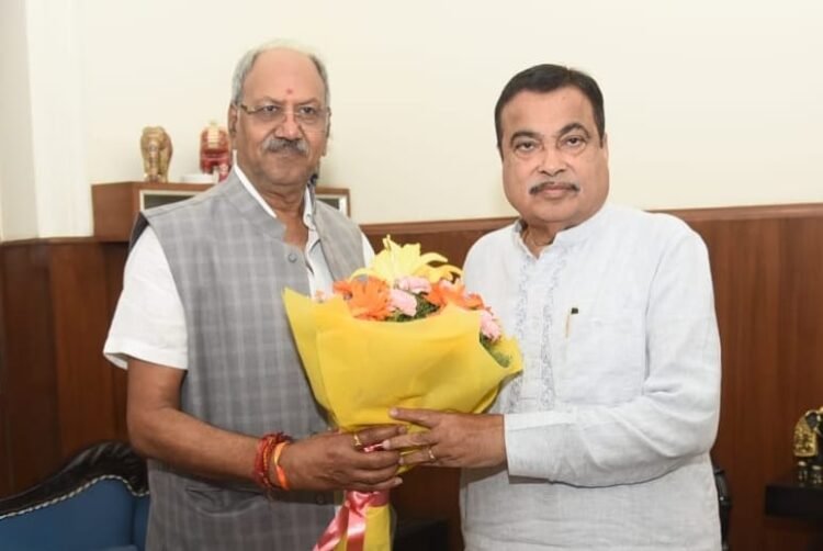 सांसद बृजमोहन अग्रवाल के भागीरथ प्रयासों से संवरेगी राजधानी समेत छत्तीसगढ़ की यातायात व्यवस्था: केंद्रीय सड़क परिवहन मंत्री नितिन गडकरी से दिल्ली में की उच्चस्तरीय भेंट