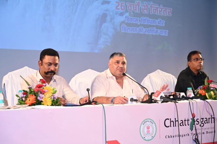 पर्यटन विकास पर सरकार का बड़ा फोकस, 18 पर्यटन संपत्तियों में निजी निवेश से 500 करोड़ जुटाने की तैयारी