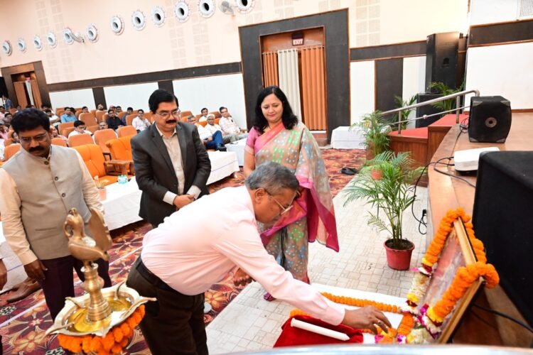 दक्षिण पूर्व मध्य रेलवे, बिलासपुर में नए श्रम कानूनों पर कार्यशाला आयोजित