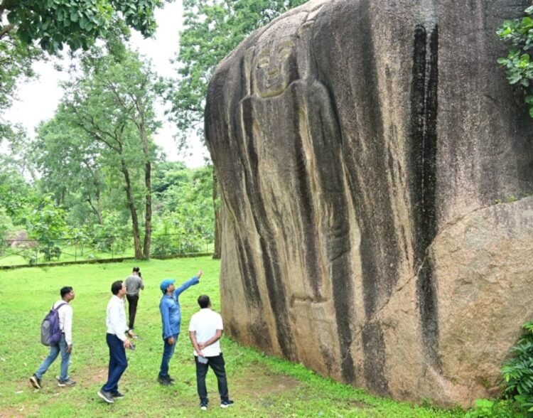 GPM की ऐतिहासिक धरोहरों के संरक्षण की पहल, विशेषज्ञ दल ने धनपुर समेत प्रमुख पुरातात्विक स्थलों का किया सर्वे