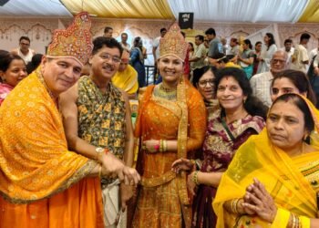 राष्ट्र संत राजकीय अतिथि सुधा सागर जी महाराज के सानिध्य में इंदौर में ऐतिहासिक रक्षाबंधन विधान