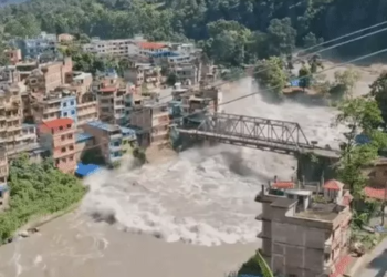नेपाल में अचानक आई बाढ़ से भारी तबाही, 8 की मौत; 291 विदेशी पर्यटक लापता, 105 भारतीय शामिल