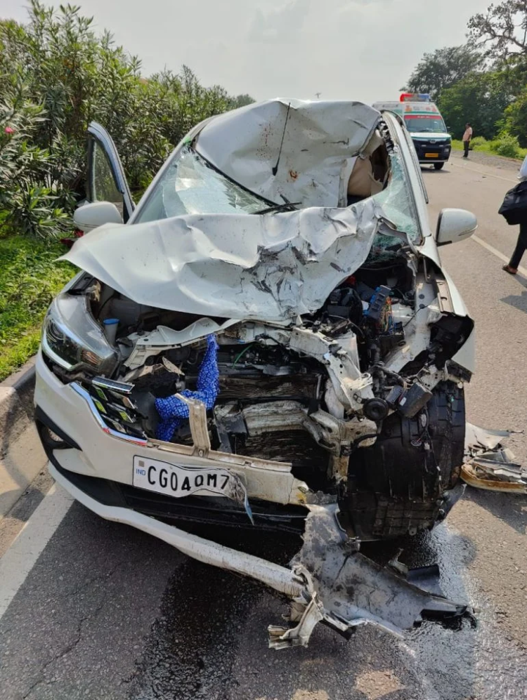 कोरबा में भीषण सड़क हादसा: कार-बाइक की आमने-सामने टक्कर, 2 की मौके पर मौत; 3 गंभीर