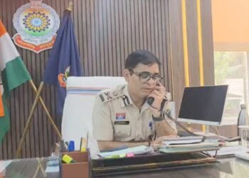 अंबिकापुर साइबर फ्रॉड केस में बड़ा आरोप, ट्रेनी IPS पर 1 करोड़ रिश्वत मांगने का दावा; IG बोले- अब तक नहीं मिले सबूत