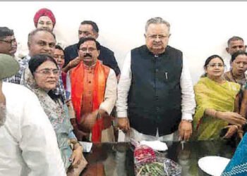 भाजपा में अंदरूनी कलह के बाद डोंगरगढ़ मंडल भंग, नाराज पदाधिकारी पहुंचे डॉ. रमन सिंह के पास