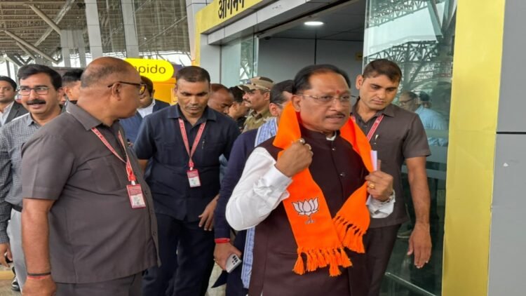 दिल्ली से लौटे CM साय, बोले- छत्तीसगढ़ में निवेश की बड़ी संभावनाएं; पेपर लीक पर सख्त कार्रवाई का भरोसा