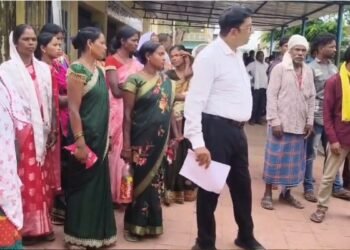 सूरजपुर में सरपंच की बर्खास्तगी पर बवाल, उपसरपंच समेत 20 पंचों का सामूहिक इस्तीफा