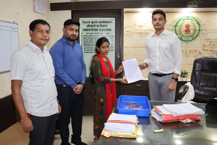 पिता के निधन के तीन माह से भी कम समय में बेटी को मिली अनुकंपा नियुक्ति”, सीईओ नाहटा ने सौंपा नियुक्ति आदेश