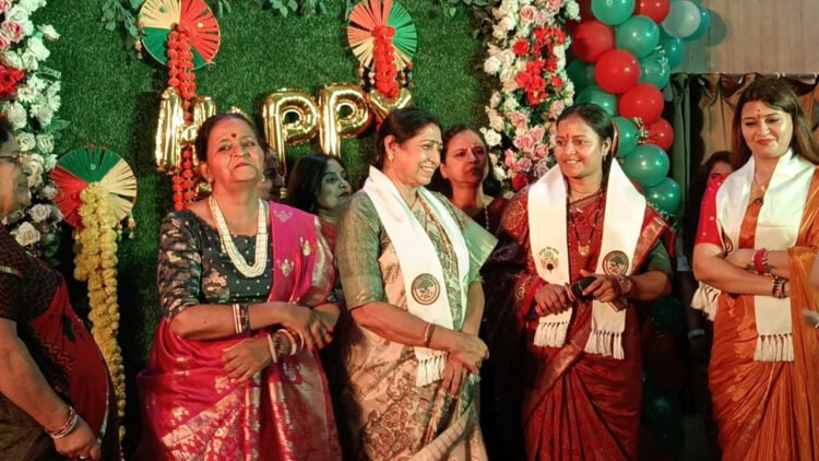 महिला पत्रकारों के तीज महोत्सव में दिखा उत्साह, लक्ष्मी राजवाड़े और भावना बोहरा ने बढ़ाई रौनक
