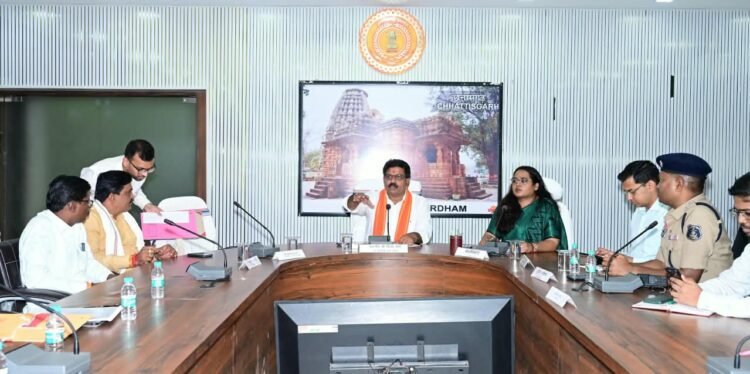 गौधन की सुरक्षा को लेकर डिप्टी CM विजय शर्मा ने ली बैठक, गुजरात मॉडल पर जोर
