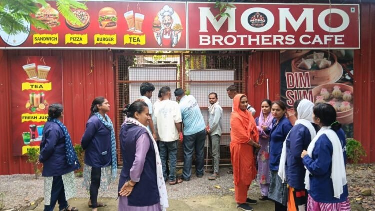 रायपुर में निगम की बड़ी कार्रवाई, VIP एस्टेट में 6 अवैध व्यावसायिक परिसर सीलबंद