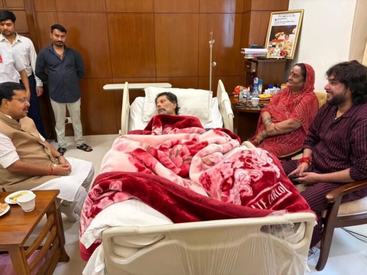 दिल्ली में इलाज करा रहे किरण सिंह देव से मिले BJP राष्ट्रीय अध्यक्ष नितिन नबीन, जाना हालचाल