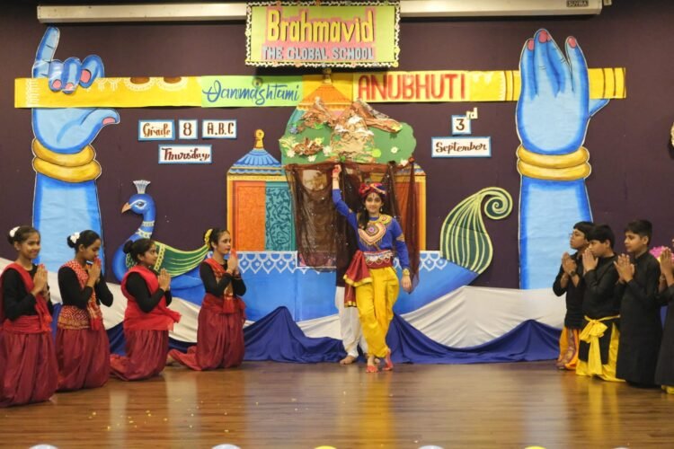 ब्रह्मविद द ग्लोबल स्कूल में कक्षा 8 के विद्यार्थियों ने रंगारंग प्रस्तुतियों के साथ मनाई कृष्ण जन्माष्टमी..