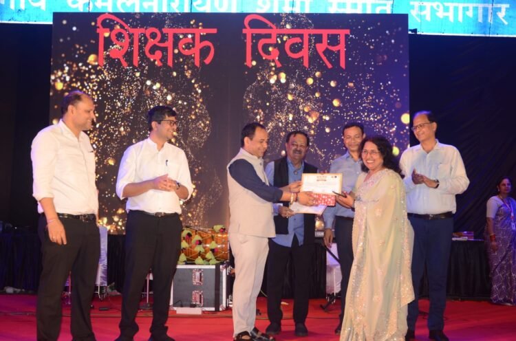 तिरंगा फेस्ट के ग्रैंड फिनाले में दिखा कला-संस्कृति का संगम, गुरु-शिष्य ने साथ सजाया मंच