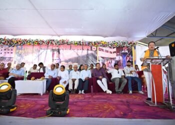 बसना में जन्माष्टमी की धूम: विधायक डॉ. संपत अग्रवाल ने की पूजा-अर्चना, बाल-गोपालों के रूप में साक्षात उतरे कन्हैया