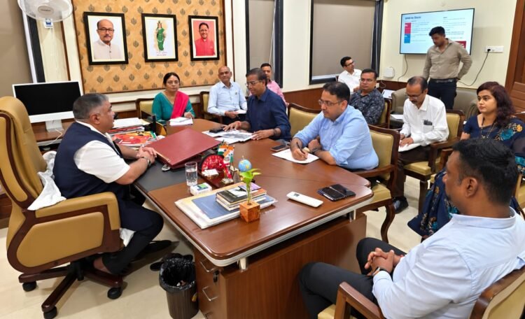 सेवा संकल्प अभियान की तैयारियां तेज, मंत्री राजेश अग्रवाल ने की विभागीय गतिविधियों की समीक्षा