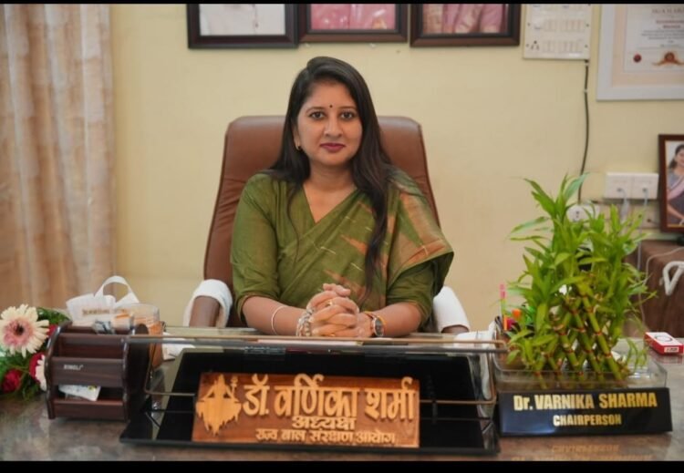 ” डॉ. वर्णिका शर्मा की अनुशंसा पर प्रदेश के स्कूलों एवं बालिका छात्रावासों में सेनेटरी पैड वेंडिंग मशीन की सुविधा उपलब्ध कराने पर जोर”