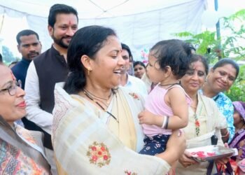 मंत्री लक्ष्मी राजवाड़े ने आंगनबाड़ी केंद्रों का किया निरीक्षण, बच्चों की सीखने की गतिविधियों और पोषण व्यवस्था का लिया जायजा
