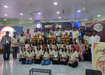 पट्टाचार्य श्री विशुद्धसागर महाराज जी के शिष्य सुप्रभसागर जी महाराज के सानिध्य में सोलापुर में जैन -जी मीट 2026 संपन्न