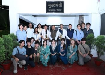 जापान की एहिमे यूनिवर्सिटी के 17 सदस्यीय छात्र दल से मिले CM साय, भारत-जापान संबंधों पर हुई चर्चा
