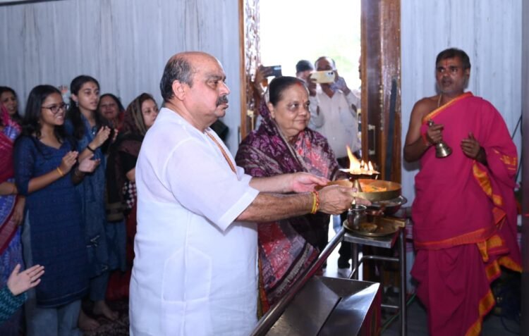 नुआखाई पर्व पर जगन्नाथ मंदिर में हुई विशेष पूजा-अर्चना, विधायक पुरंदर मिश्रा ने दी शुभकामनाएं