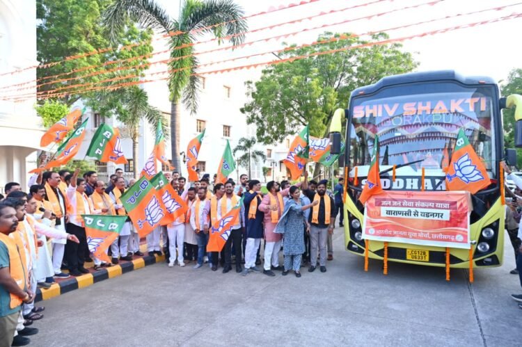 CM साय ने भाजपा युवा मोर्चा की बाइक यात्रा को दिखाई हरी झंडी, वडनगर से काशी तक जाएगी यात्रा