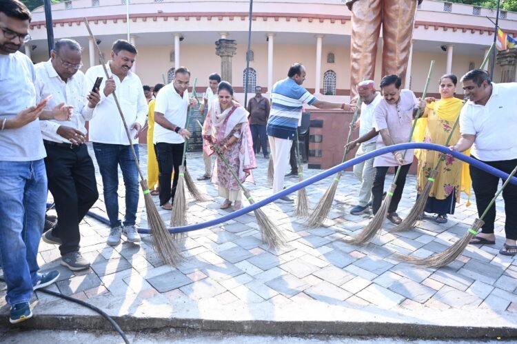 रायपुर में सेवा संकल्प अभियान शुरू, जनप्रतिनिधियों ने दिया स्वच्छता का संदेश