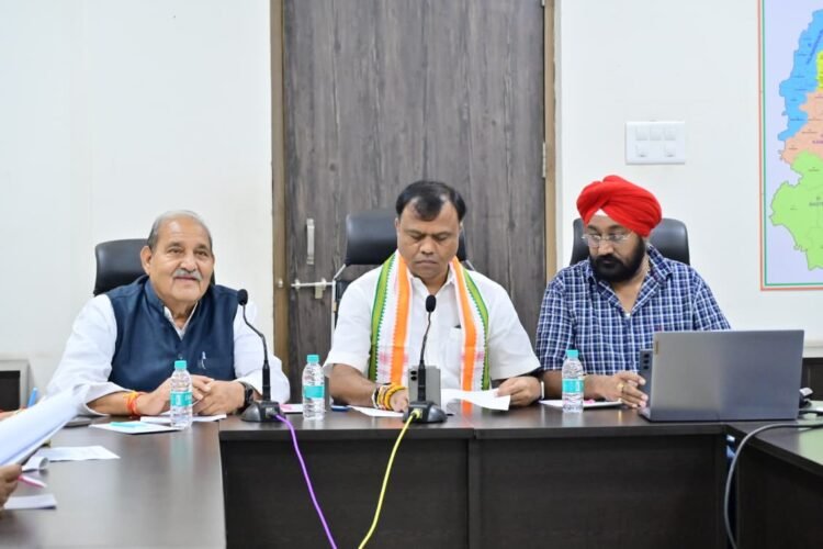 कांग्रेस की अनुशासन समिति की बैठक संपन्न
