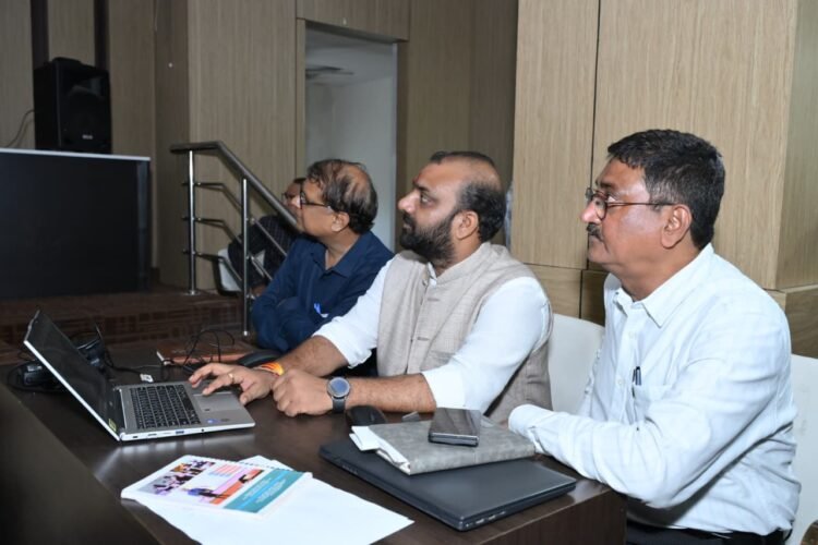 प्रधानमंत्री आवास योजना के तहत 4 परियोजनाओं के लिए लॉटरी, हितग्राहियों की मौजूदगी में हुआ निर्धारण