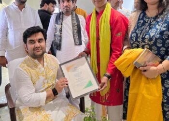 13 वर्षीय आदित्य राजे को आचार्य इंद्रेश उपाध्याय ने वृंदावन बुलाया