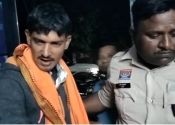 डोंगरगढ़ में SBI ATM तोड़ने की कोशिश, CCTV कैमरा तोड़ा और हथौड़ी-छीनी से मशीन पर किए वार