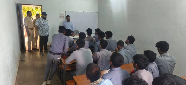 बालोद ITI में छात्रों से मारपीट का आरोप, शिक्षक के खिलाफ पुलिस ने दर्ज किया मामला